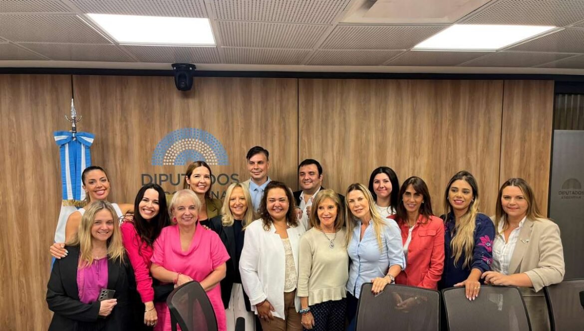 comision-mujeres-diputados-diversidad-reichardt-gallardo-flores