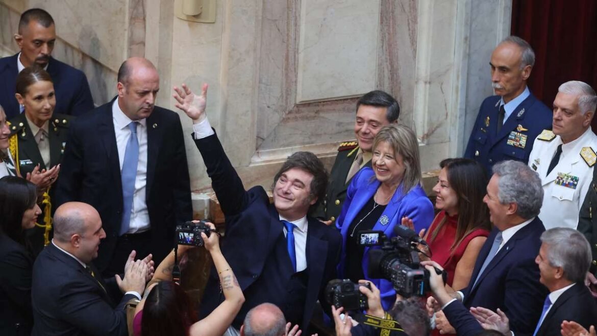 Milei va por otra reforma.