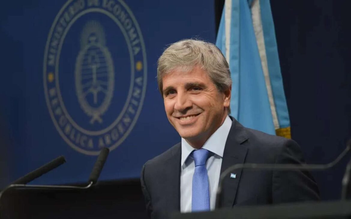 luis-caputo-economía-milei-crecimiento-argentina-mundo-liberal