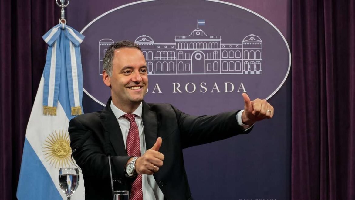 Manuel Adorni, jefe de Gabinete.