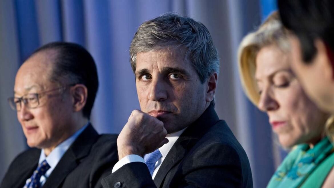 Luis Caputo, ministro de Economía.