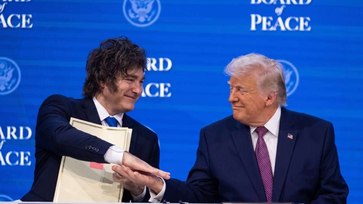 Javier Milei junto a Donald Trump.