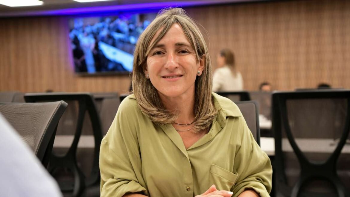 Mereces Llano, diputada nacional.